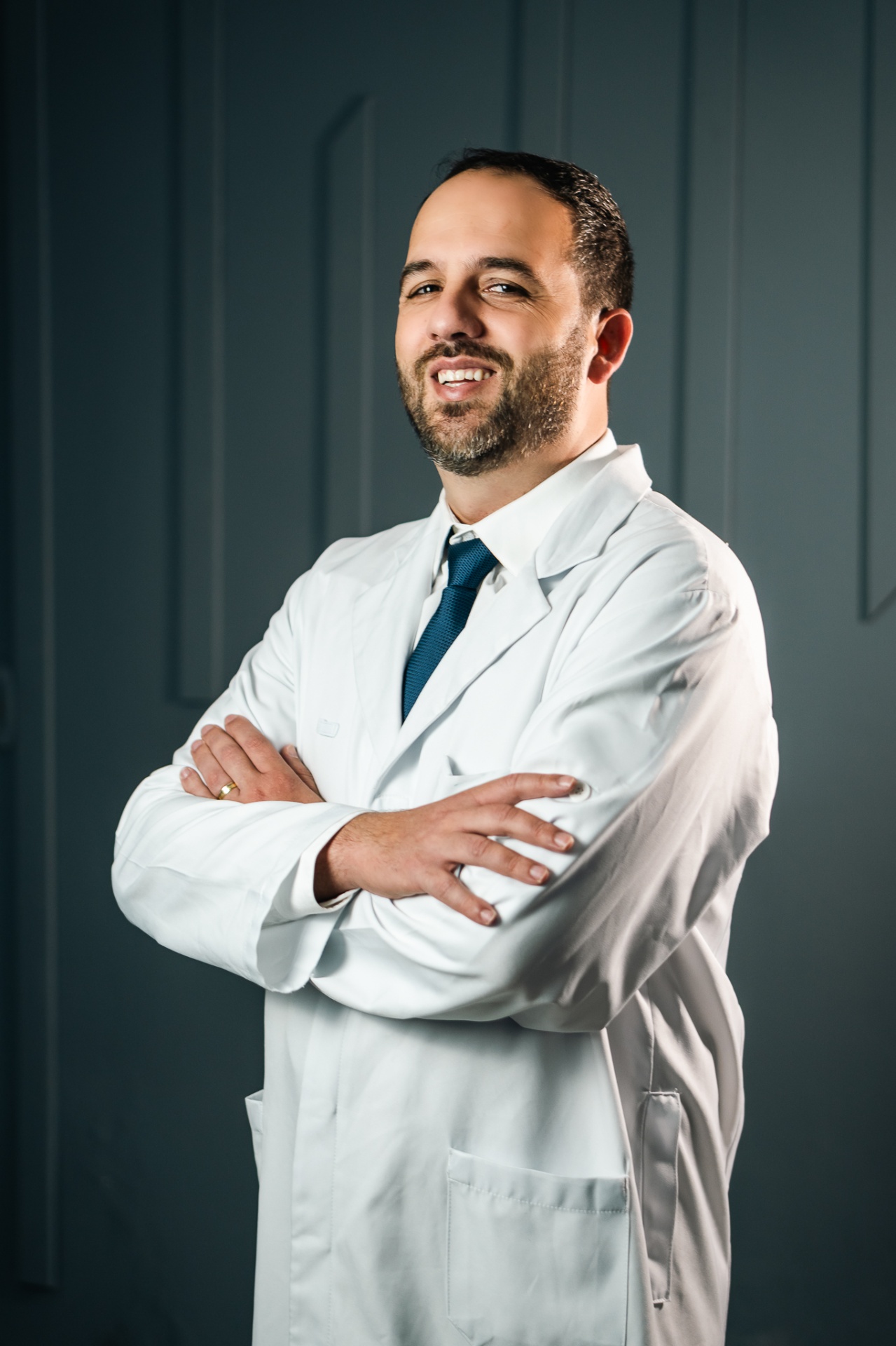 Dr. Deison Lenhardt Gularte